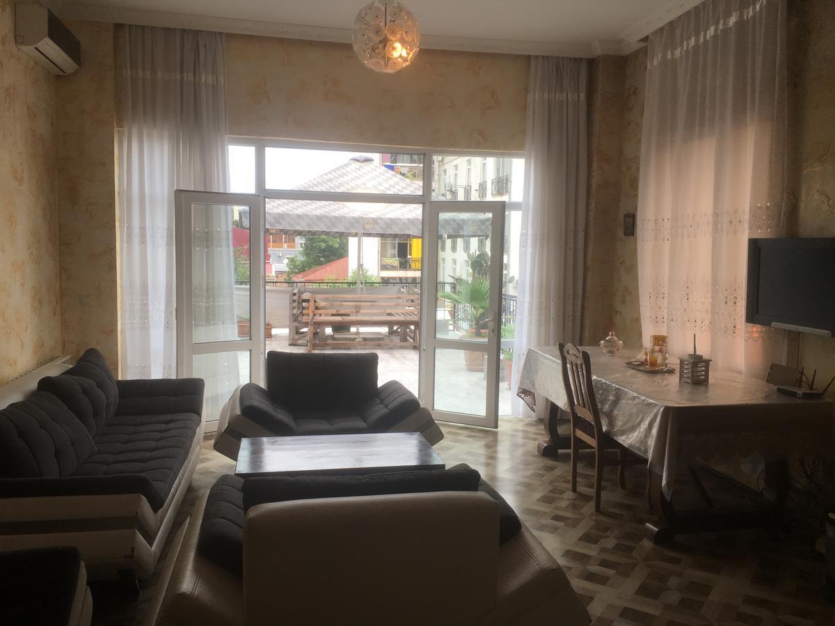 Duru'S Apartment With 3 Bedrooms Μπατούμι Εξωτερικό φωτογραφία