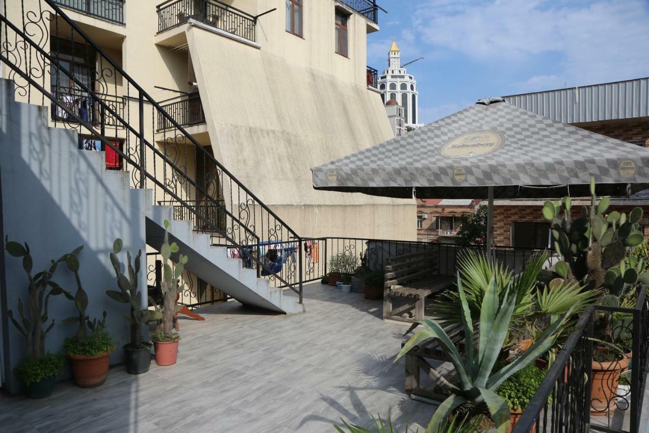 Duru'S Apartment With 3 Bedrooms Μπατούμι Εξωτερικό φωτογραφία